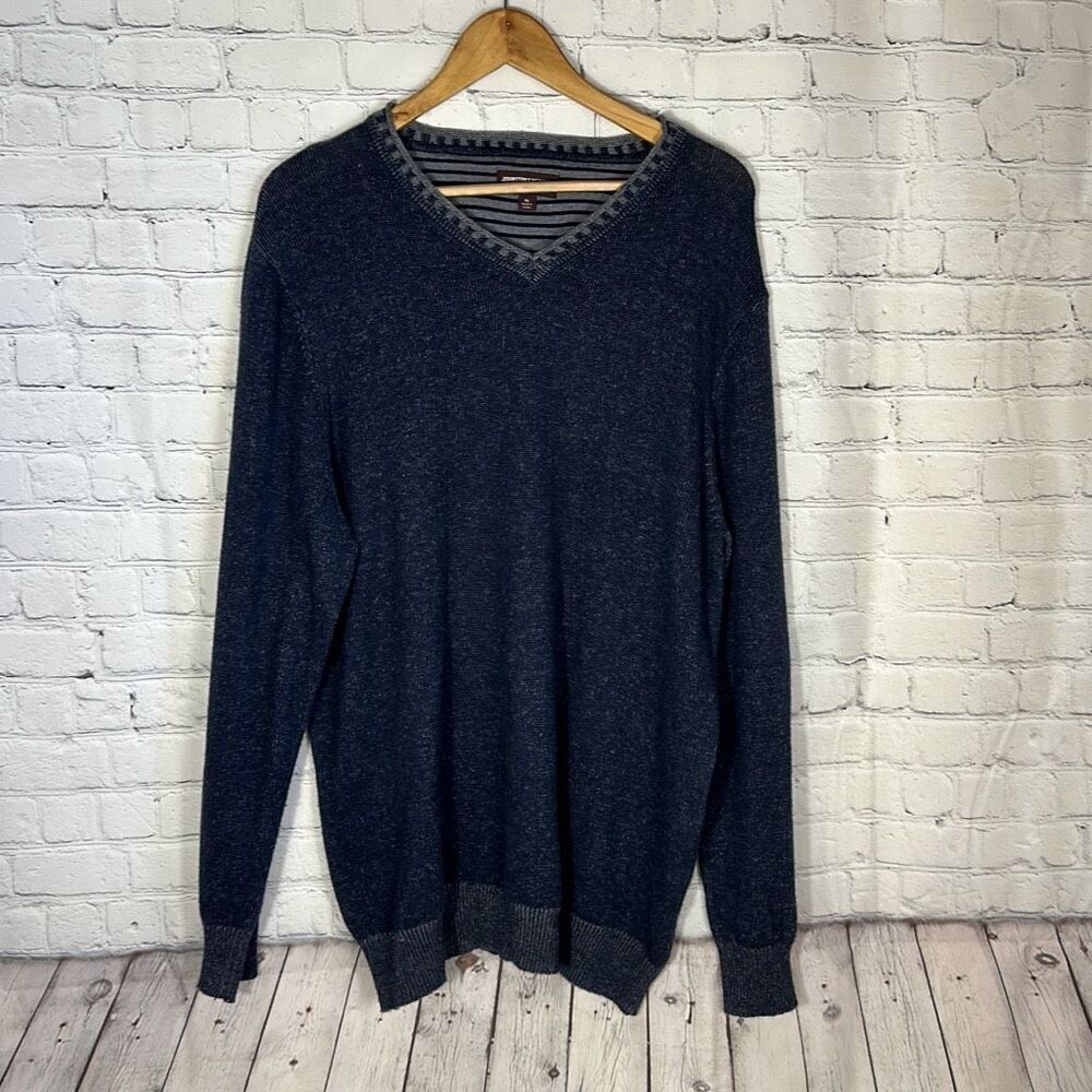 Johnston & Murphy Blue Vneck Sweater size XL Blue‎